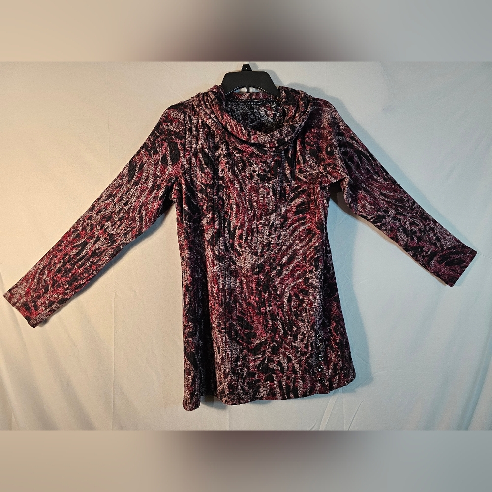 SUSAN GRAVER Weekend Cowl Neck Black & Burgundy Print Tunic NWOT